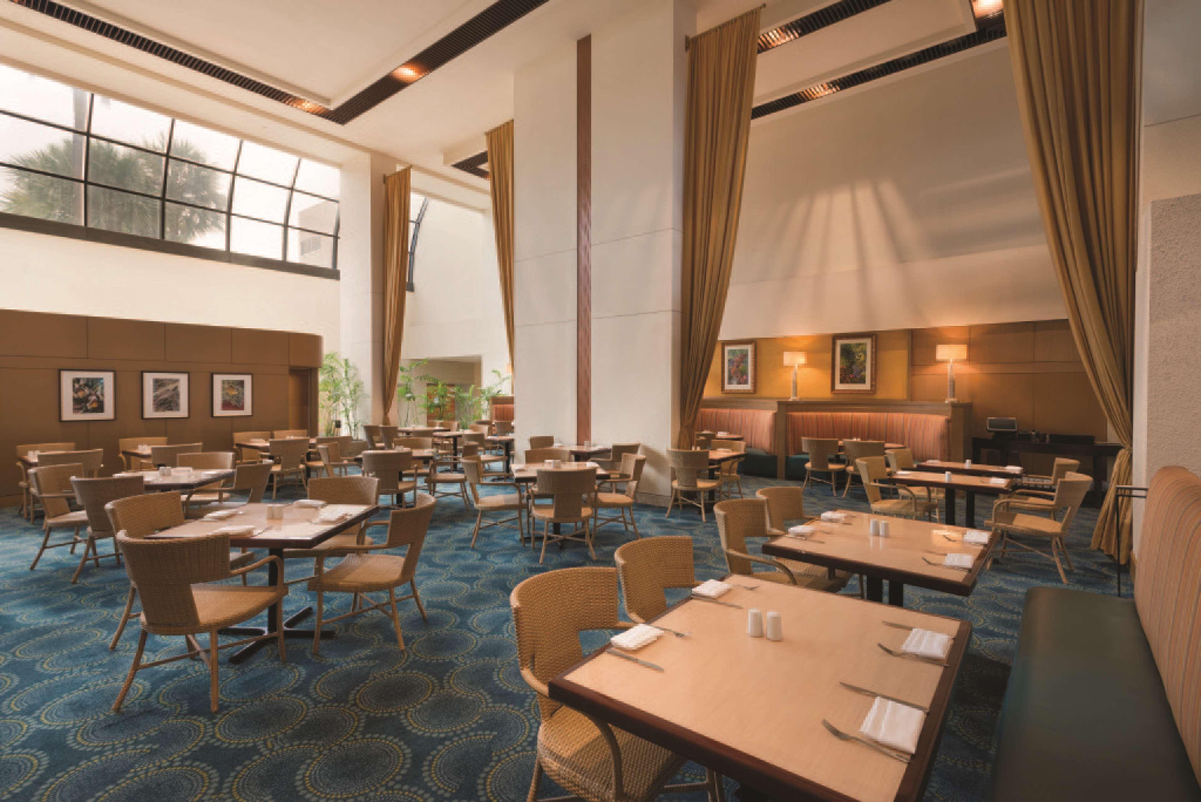 Hilton Miami Airport Blue Lagoon Miami Springs Bagian luar foto