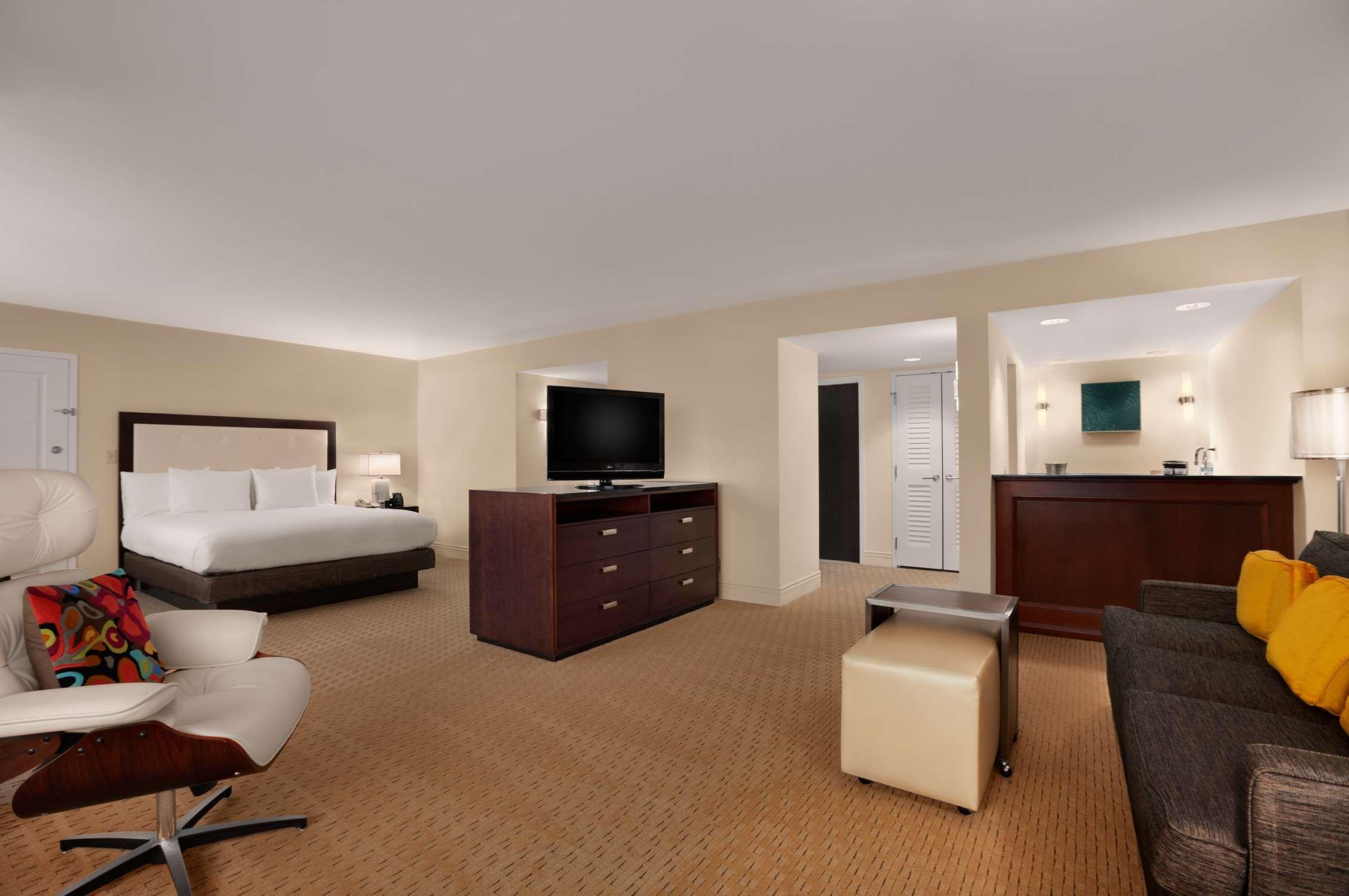 Hilton Miami Airport Blue Lagoon Miami Springs Bagian luar foto