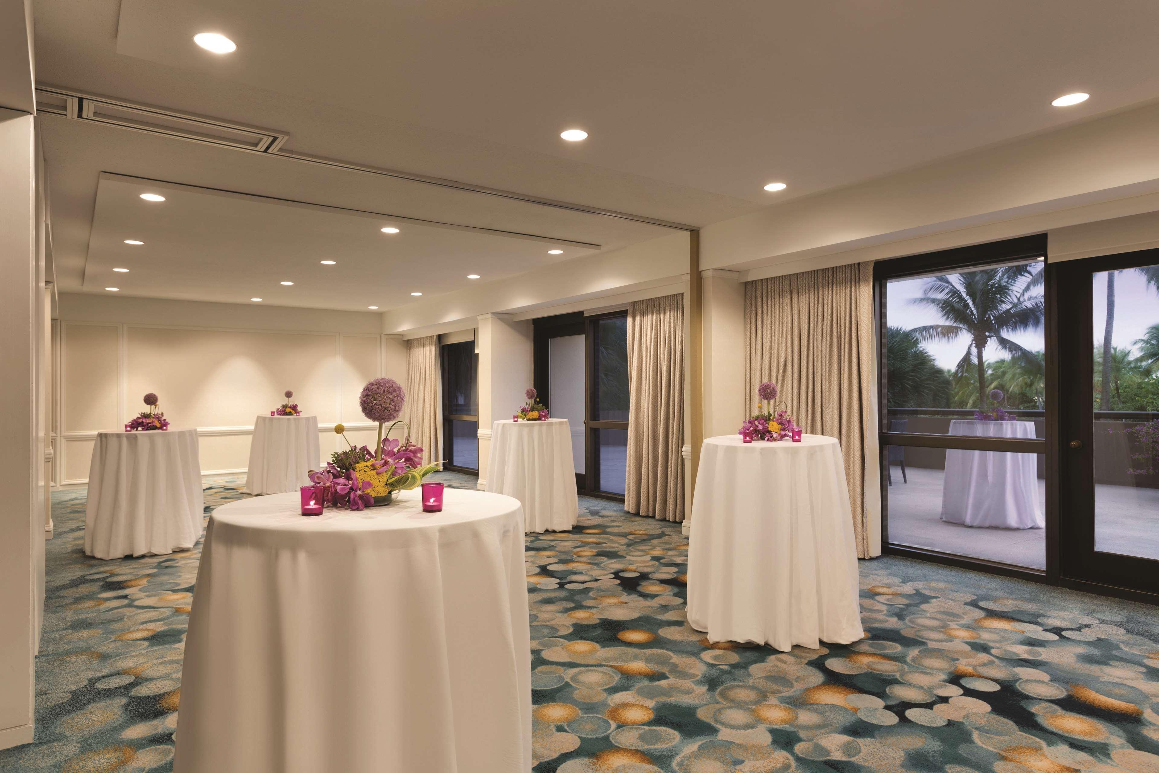 Hilton Miami Airport Blue Lagoon Miami Springs Bagian luar foto