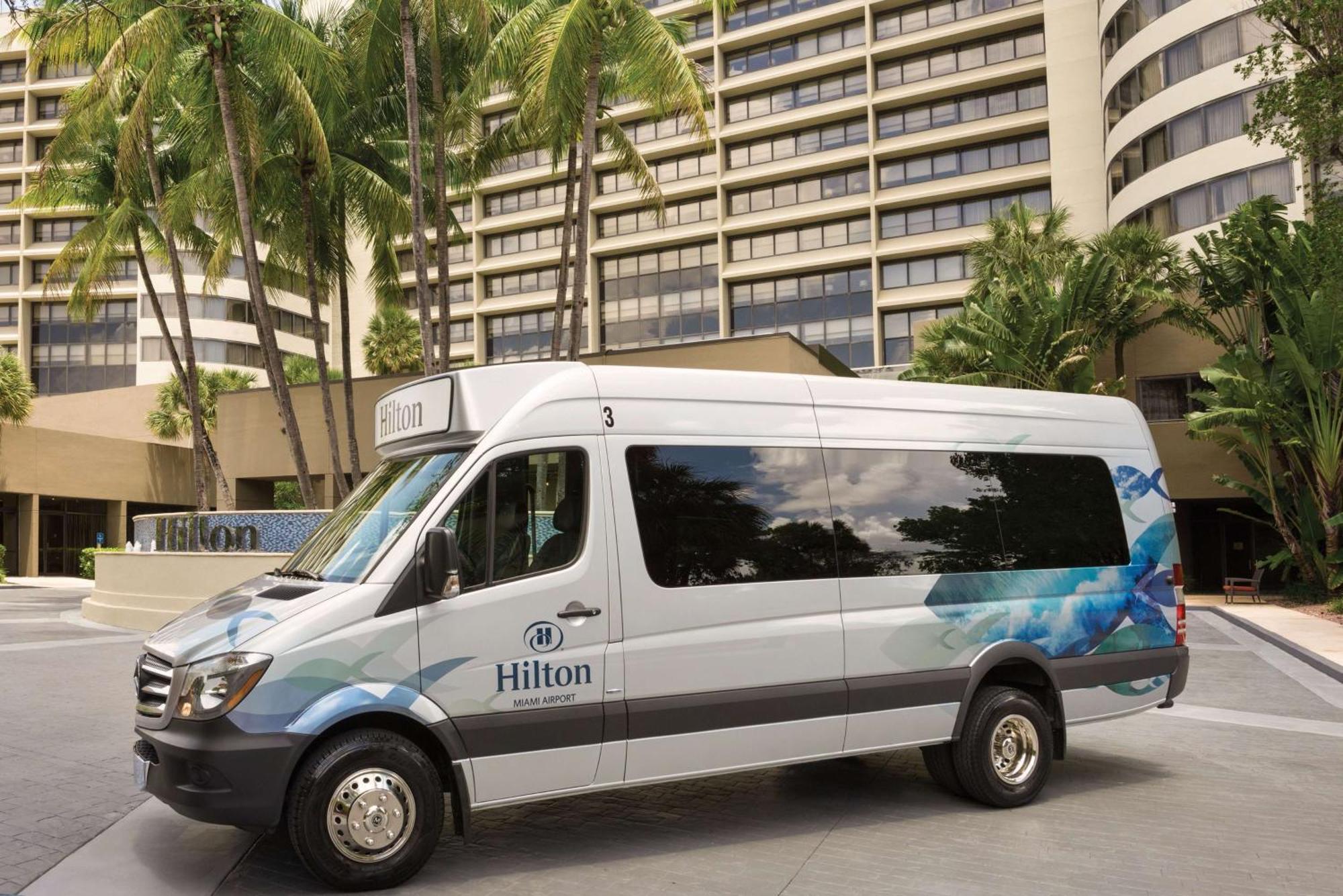 Hilton Miami Airport Blue Lagoon Miami Springs Bagian luar foto